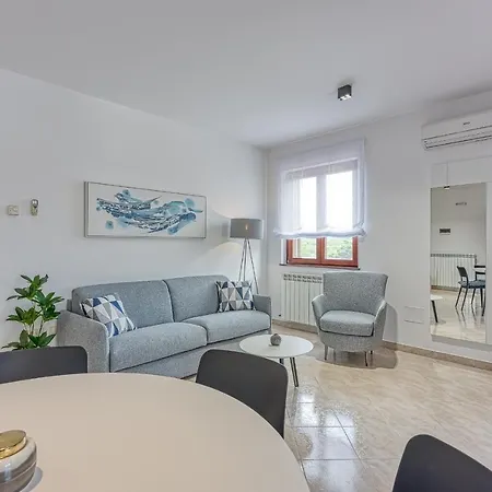 Lori 3* Rovigno