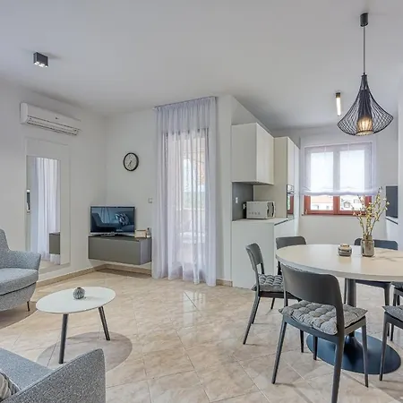 Lori 3* Rovinj