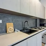 Lori Gostinjska kuća