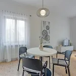 Lori Gostinjska kuća 3*
