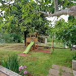 Gostinjska kuća Lori 3*
