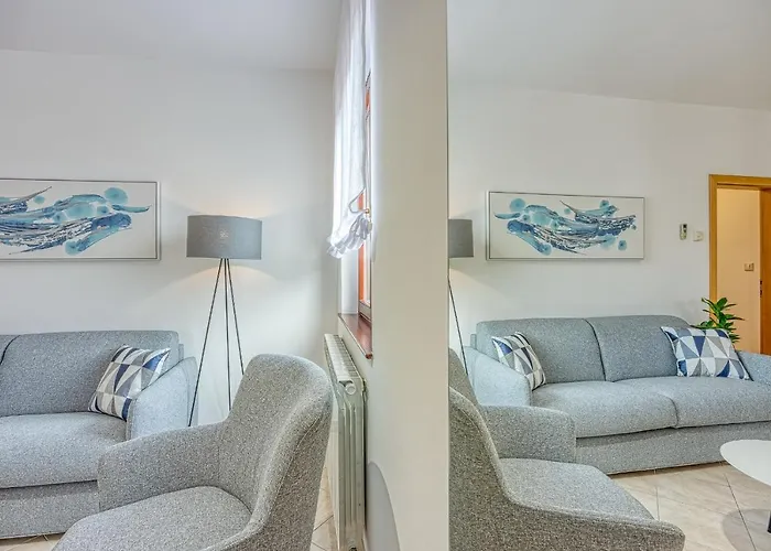 Lori Gostinjska kuća 3*