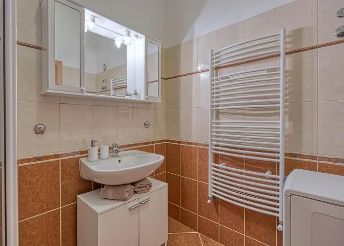 Gostinjska kuća Lori